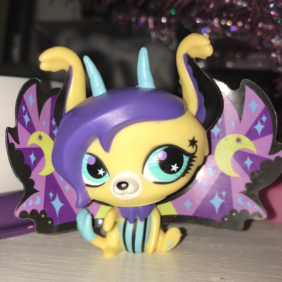 Littlest Pet Shop with Wings!!✨💕 - Picture 2 of 3